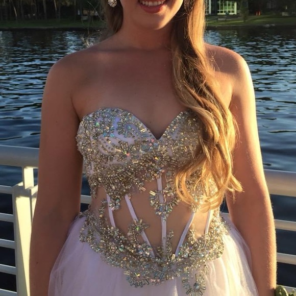 Tony Bowls sequin, tulle & mesh party dress size 6 - Picture 3 of 10